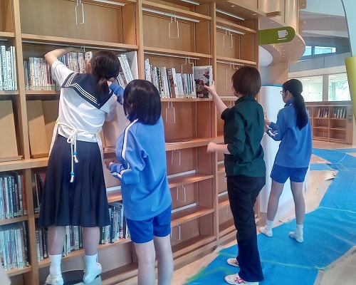 多摩市立中央図書館の開館準備ボランティアに参加しました