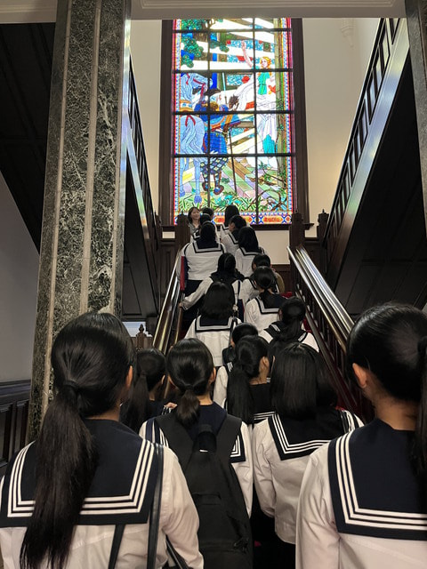 【中古】 子どもと共に 湘南学園と私/慶應義塾大学出版会/秦和之 慶應義塾大学出版会 | 子どもと共に | 秦 和之