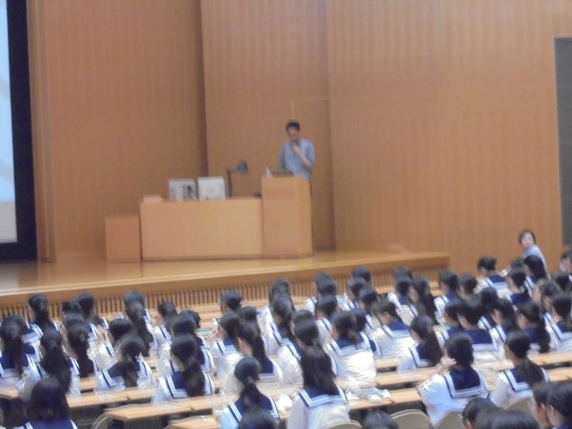 中学生を対象にSNS講習会を実施!