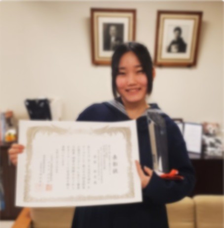 【高２】タンザニアでの体験を綴った小論文が「高校生小論文コンクール」最優秀賞を受賞しました